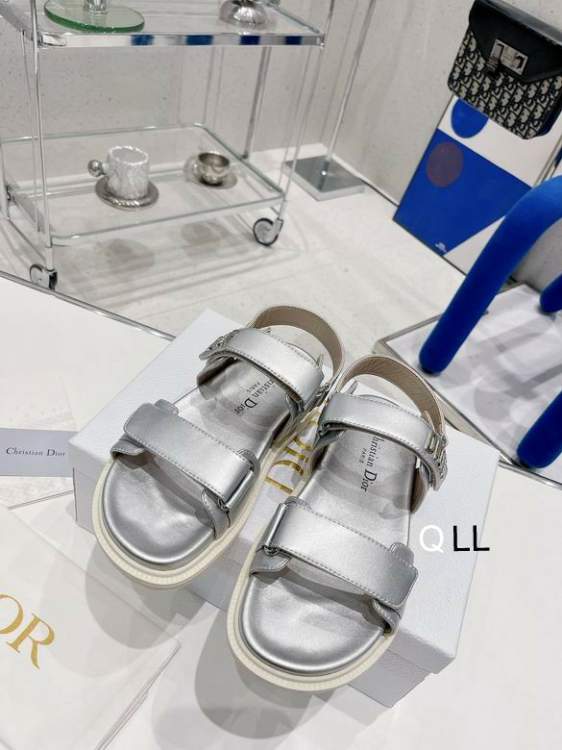 Picture of Dior Shoes _SKUDiorcolors030603sz35-39LL3299